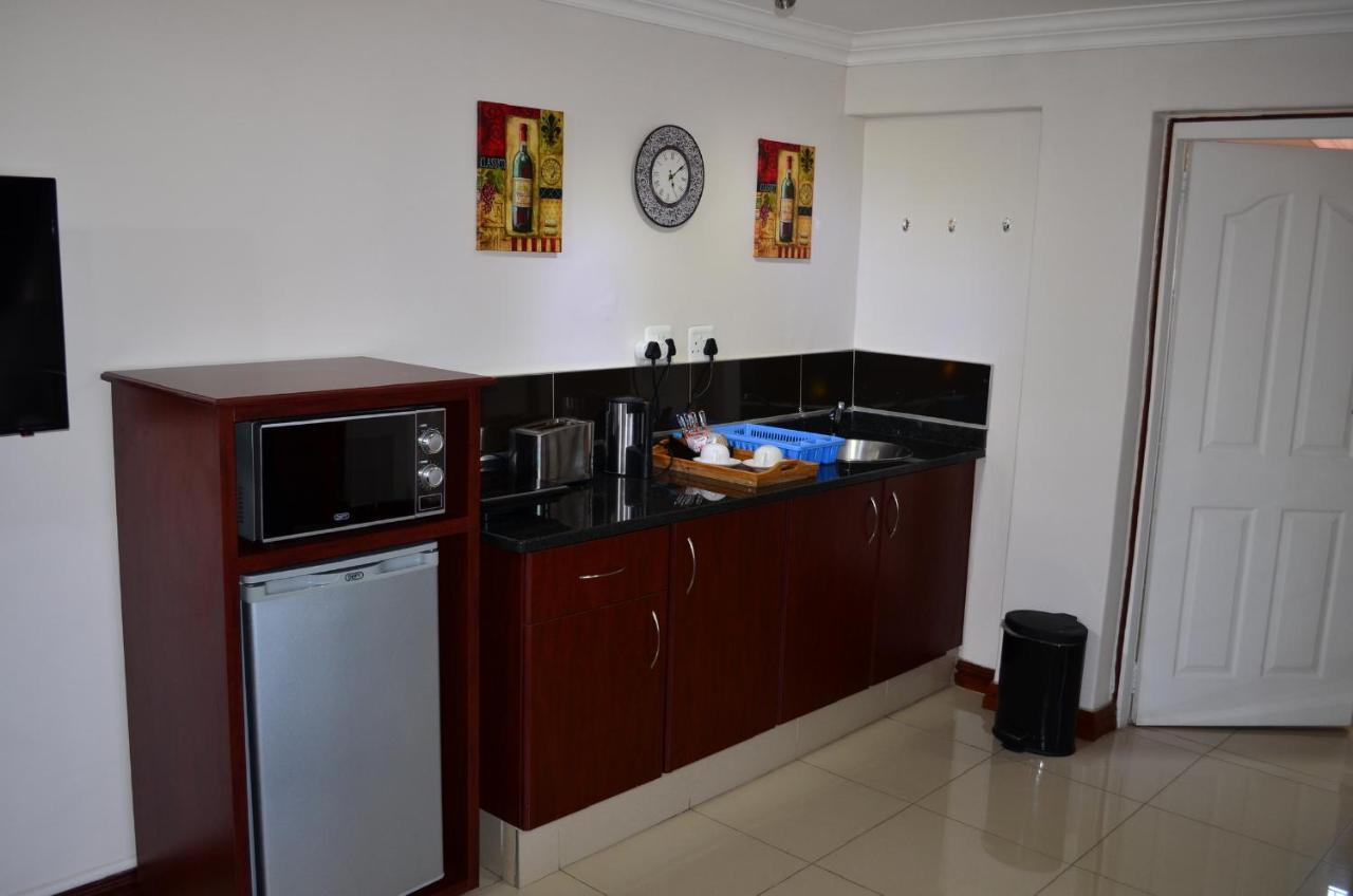 The Meritus Guest House Westville Exterior foto